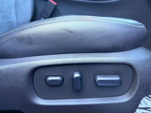 Used 2015 Ford Taurus SHO w/ Equipment Group 401A AWD/4WD image 40