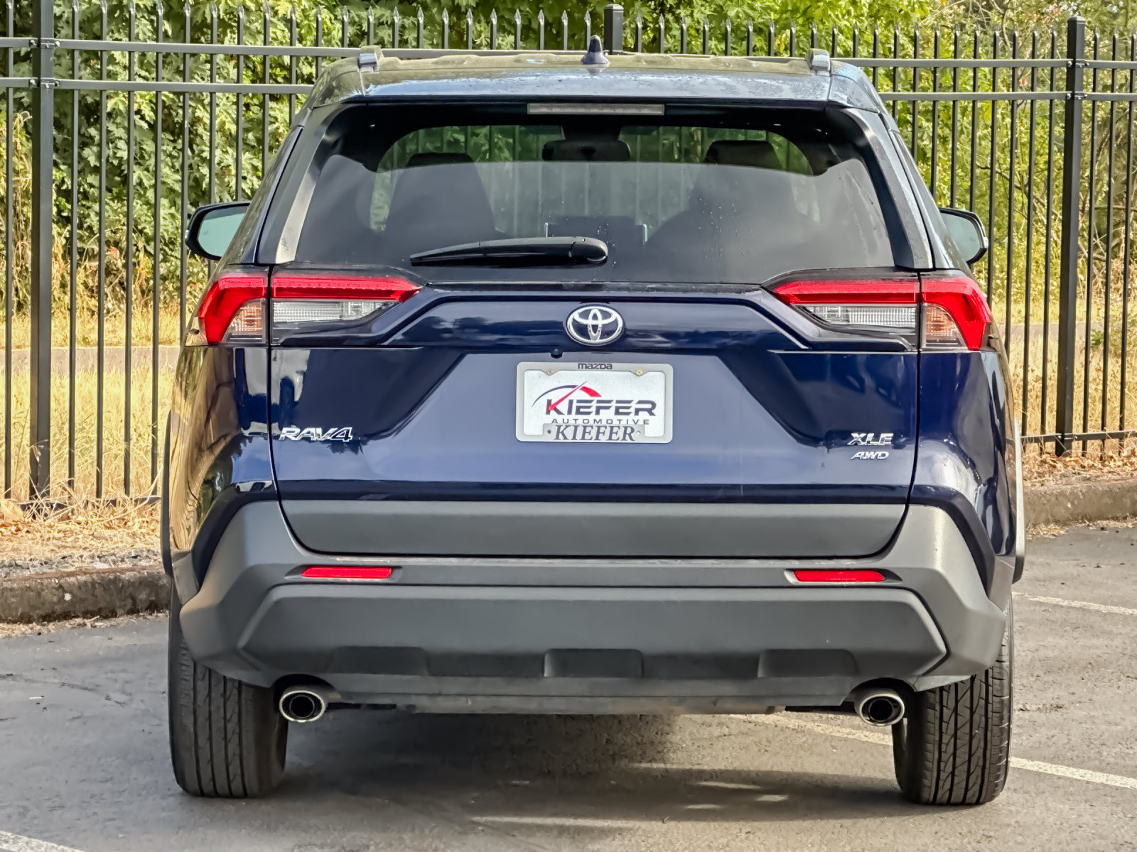 Used 2025 Toyota RAV4 XLE AWD/4WD image 4