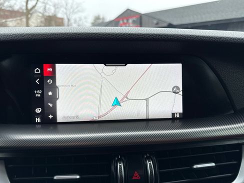 Used 2022 Alfa Romeo Stelvio Veloce image 43