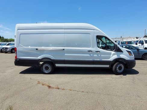 New 2026 Ford Transit 250 148 High Roof Extended w/ Load Area Protection Package RWD image 4