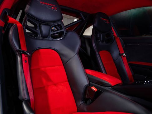 Used 2018 Porsche 911 GT2 RS RWD image 2