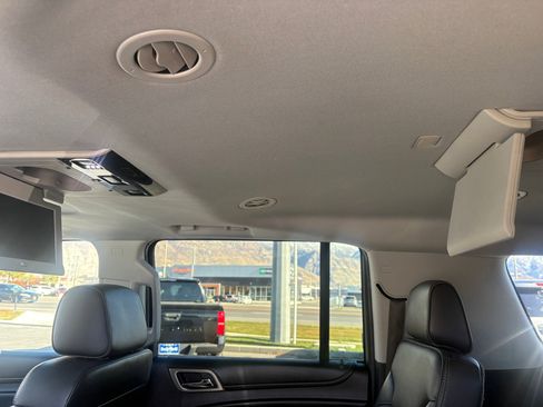 Used 2018 GMC Yukon XL Denali w/ Denali Ultimate Package image 17