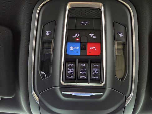 New 2026 Jeep Grand Cherokee Limited image 27