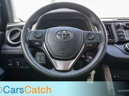 Used 2016 Toyota RAV4 LE FWD image 24