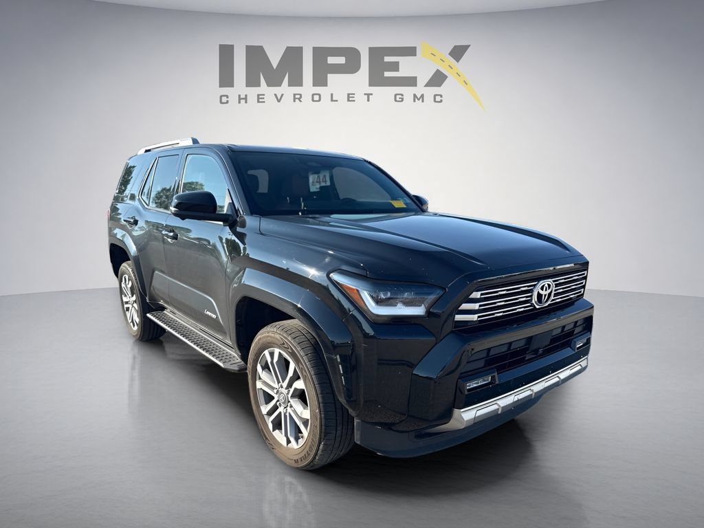 Used 2025 Toyota 4Runner Limited AWD/4WD image 7