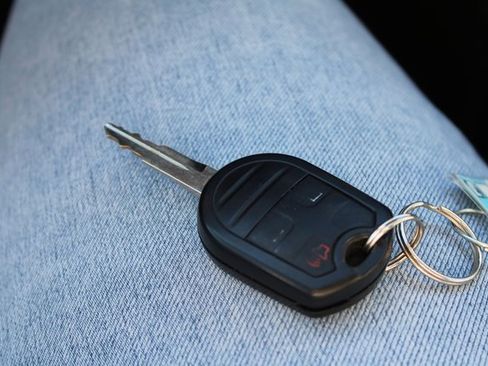 Used 2012 Ford Edge SE image 13