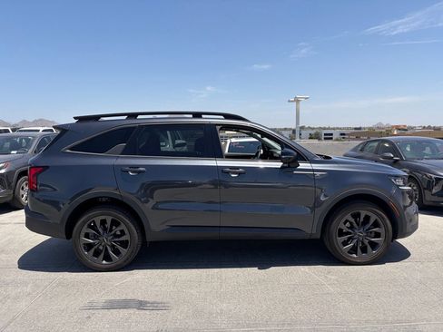 Used 2022 Kia Sorento SX Prestige AWD/4WD image 3