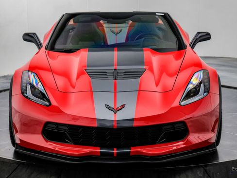 Used 2015 Chevrolet Corvette Z06 w/ 3LZ Preferred Equipment Group image 35