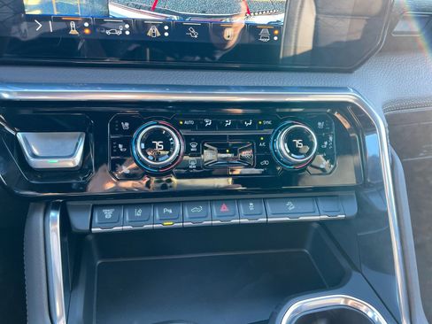 New 2026 GMC Sierra 2500 Denali w/ Denali Reserve Package image 18