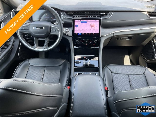 Certified 2025 Jeep Grand Cherokee Limited w/ Luxury Tech Group II AWD/4WD image 17