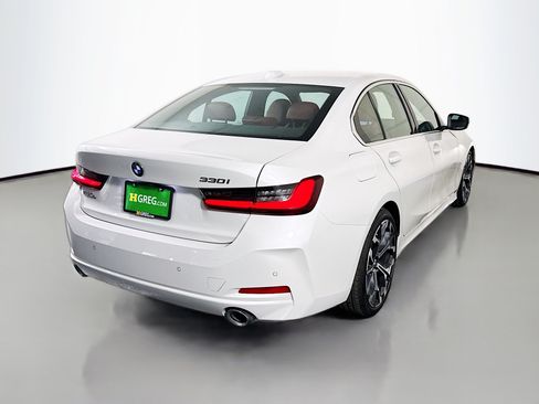 Used 2026 BMW 330i Sedan RWD image 10