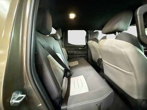 Used 2025 Toyota Tacoma TRD Sport image 27