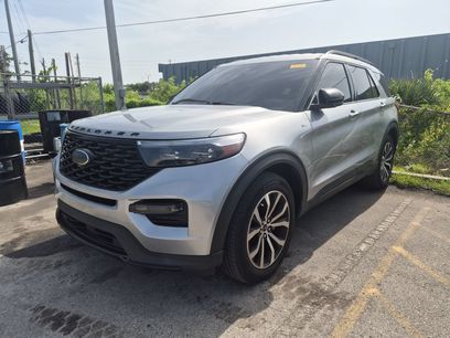 Used 2022 Ford Explorer ST-Line w/ Class IV Trailer Tow Package
