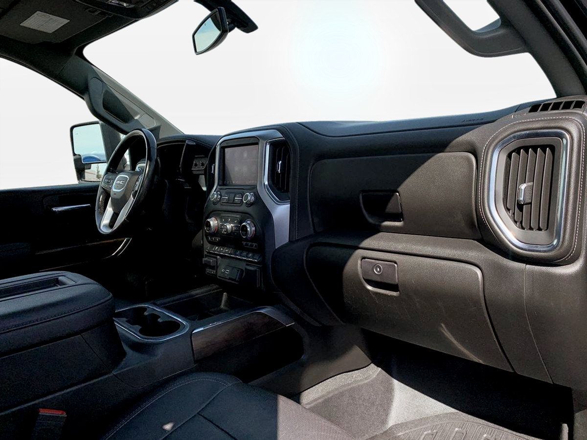 Used 2021 GMC Sierra 3500 SLT w/ SLT Convenience Package AWD/4WD image 34