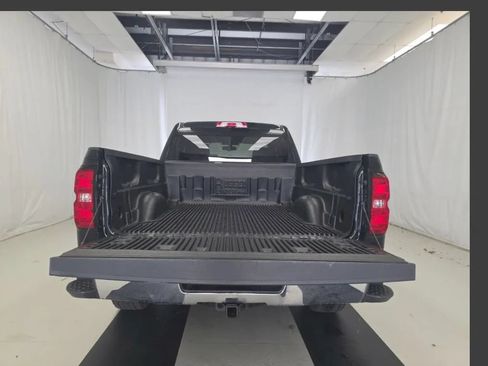 Used 2019 Chevrolet Silverado 1500 LT w/ All Star Edition AWD/4WD image 6
