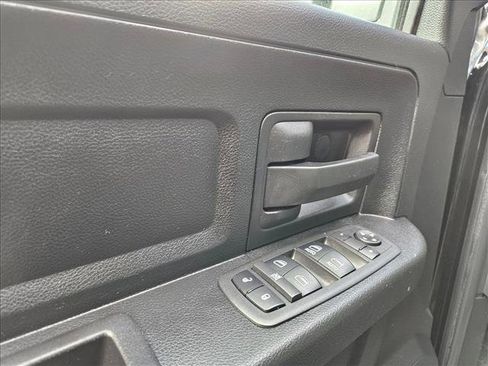 Used 2018 RAM 1500 Express w/ Express Value Package image 9