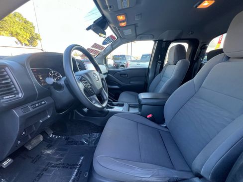 Used 2023 Nissan Frontier S image 12