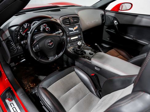 Used 2013 Chevrolet Corvette 427 w/ 1SC Preferred Equipment Group image 9