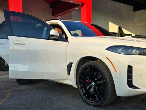 Used 2024 BMW X5 sDrive40i w/ M Sport Package image 16