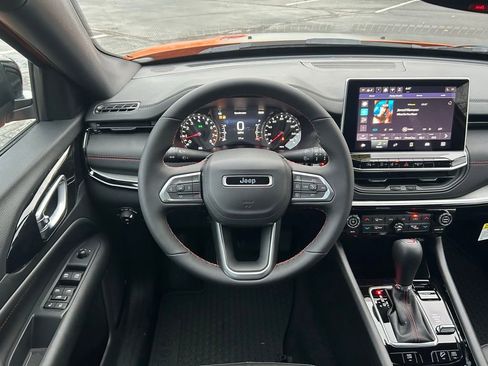 New 2026 Jeep Compass Trailhawk image 3