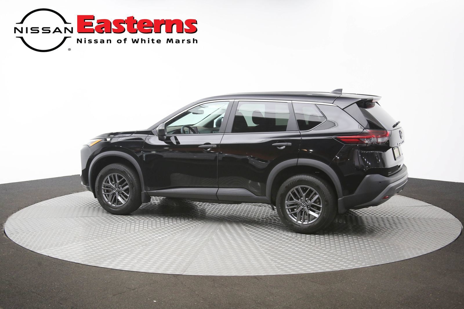 Used 2023 Nissan Rogue S AWD/4WD image 60