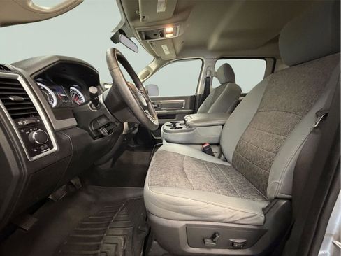 Used 2017 RAM 2500 SLT image 22