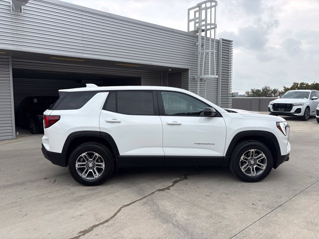 Used 2026 GMC Terrain Elevation FWD image 9