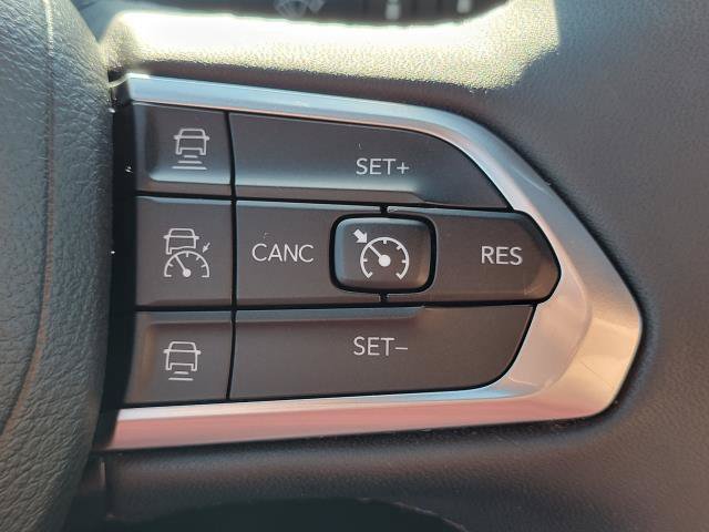 Certified 2023 Jeep Compass Limited w/ Elite Group AWD/4WD image 13