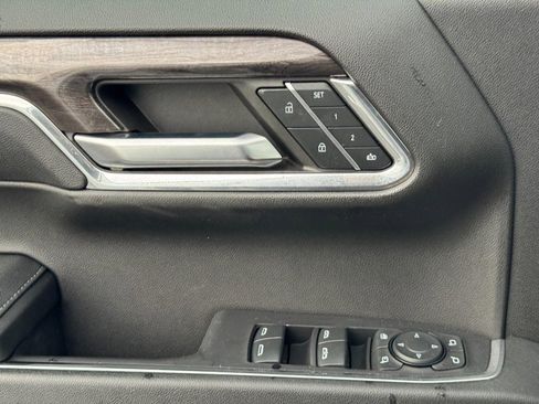 Used 2024 Chevrolet Silverado 1500 LTZ w/ Z71 Off-Road Package image 23