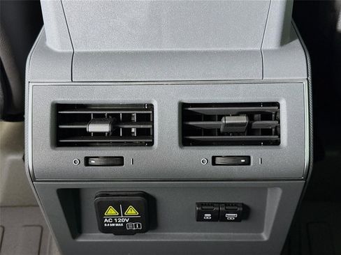 Used 2025 INEOS Grenadier AWD/4WD image 23