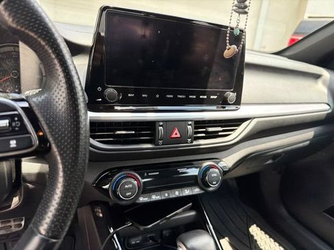 Used 2023 Kia Forte GT-Line w/ GT-Line Technology Package FWD image 11