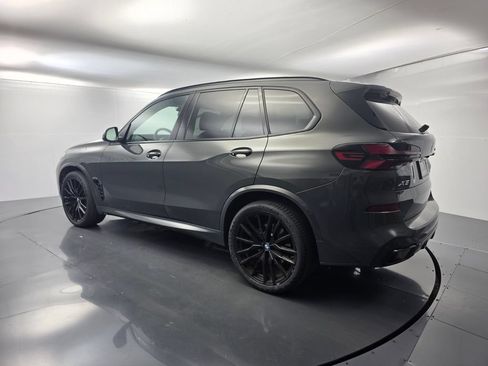 Certified 2024 BMW X5 sDrive40i w/ M Sport Package RWD image 4