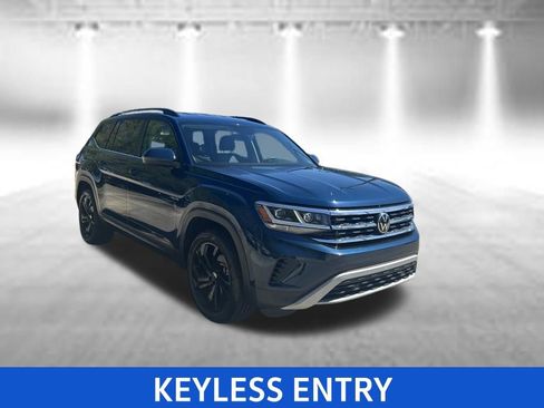 Used 2023 Volkswagen Atlas SE w/ Black Wheel Package FWD image 9