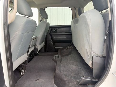 Used 2018 RAM 1500 Express w/ Express Value Package AWD/4WD image 38