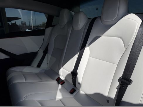 Used 2024 Tesla Model 3 Performance image 38