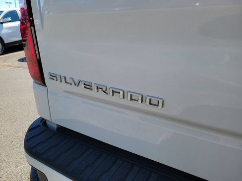 Used 2026 Chevrolet Silverado 1500 RST AWD/4WD image 9
