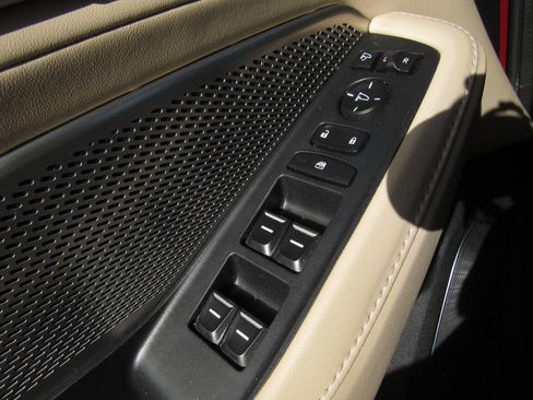 Certified 2023 Acura MDX SH-AWD w/ Technology Package image 24