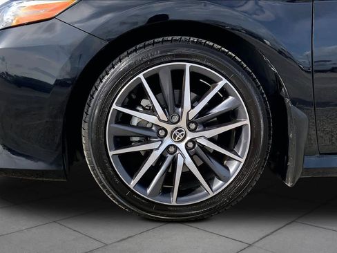 Used 2023 Toyota Camry XLE image 11