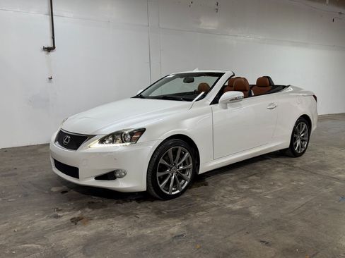 Used 2014 Lexus IS 250C w/ Luxury Package RWD image 23