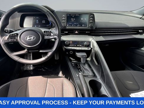 Used 2025 Hyundai Elantra Sport FWD image 10