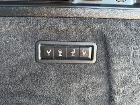 Used 2023 Jeep Grand Wagoneer L Series II AWD/4WD image 10