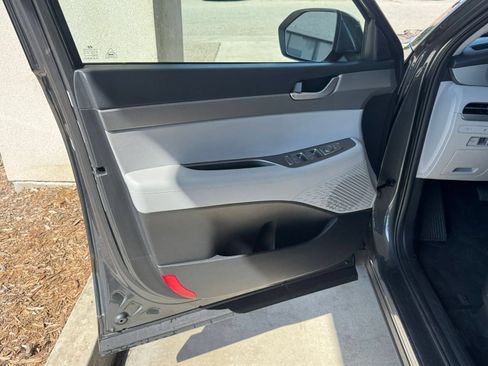 Used 2025 Hyundai Palisade SEL FWD image 18