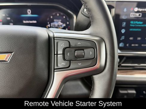 Used 2025 Chevrolet Silverado 2500 LT w/ Convenience Package AWD/4WD image 19
