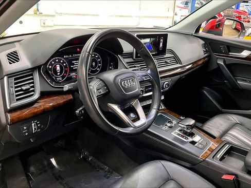Used 2018 Audi Q5 2.0T Premium Plus w/ Premium Plus Package image 16