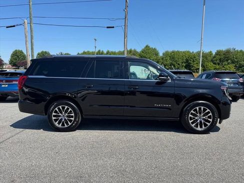 Used 2025 Ford Expedition Max Platinum AWD/4WD image 2