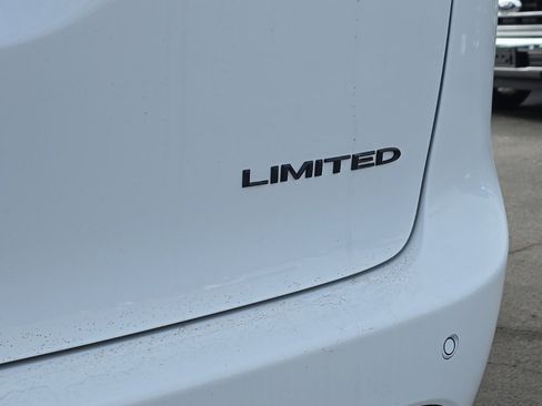 New 2026 Chrysler Pacifica Limited w/ S Appearance Package image 76