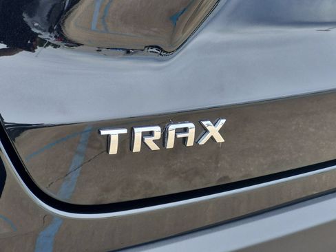 Used 2024 Chevrolet Trax LT FWD image 26