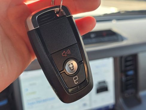 Used 2024 Ford Bronco Black Diamond image 39