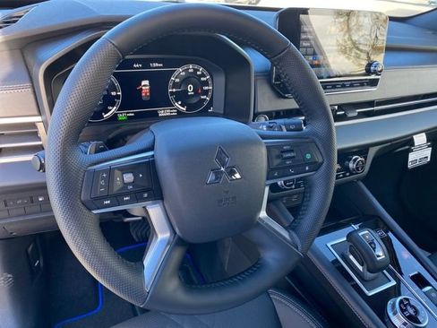 New 2025 Mitsubishi Outlander SEL Black Edition image 13