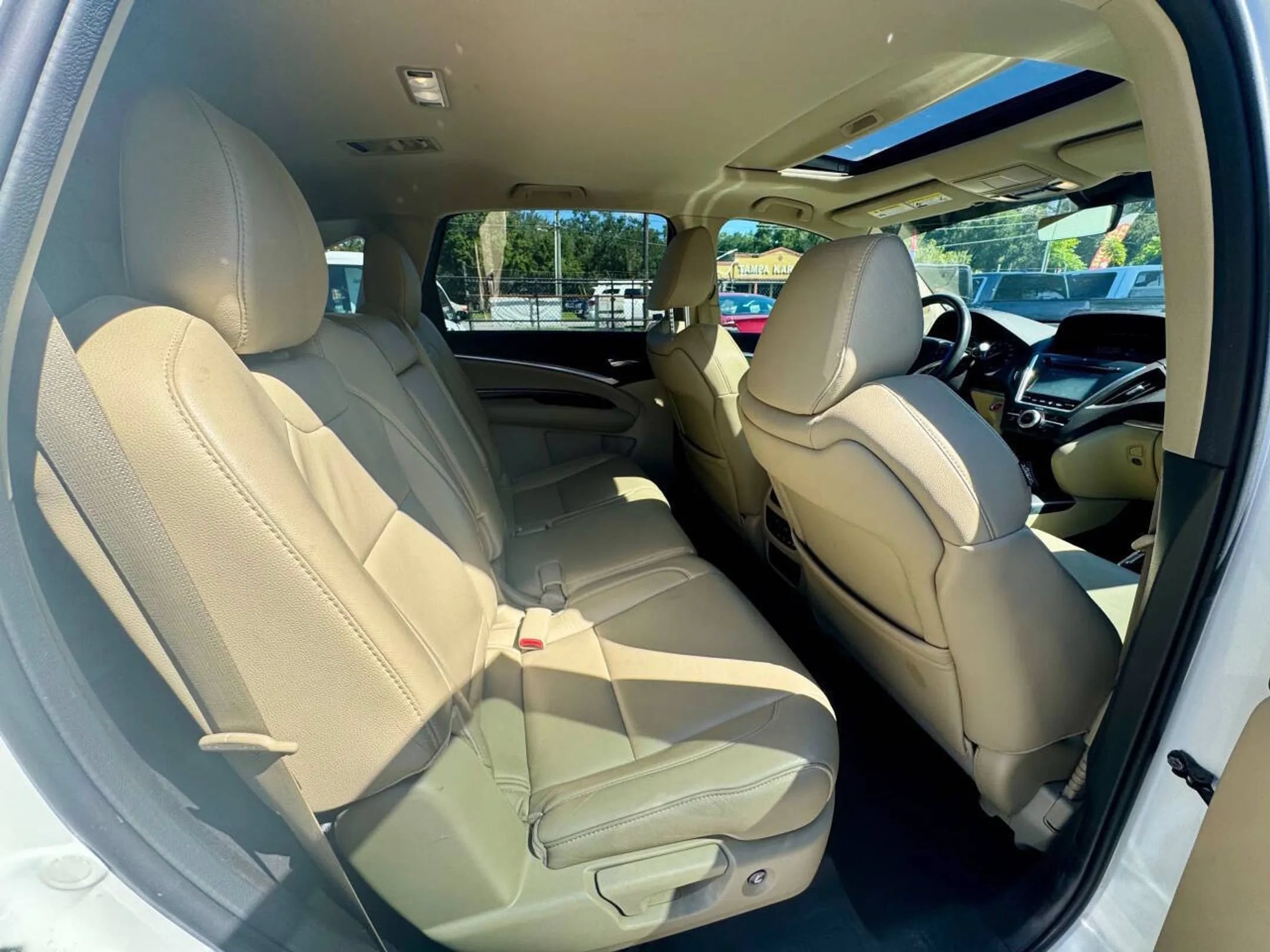 Used 2018 Acura MDX FWD image 18